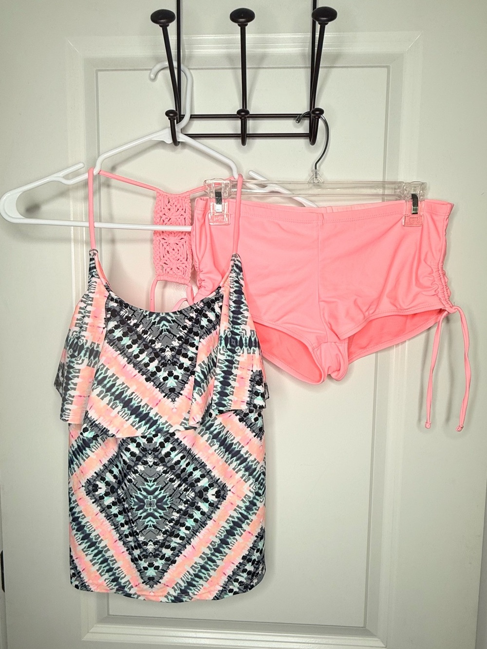 Arizona Jeans Tankini Swim Set M Pink Tribal Crochet Racerback Swim Shorts